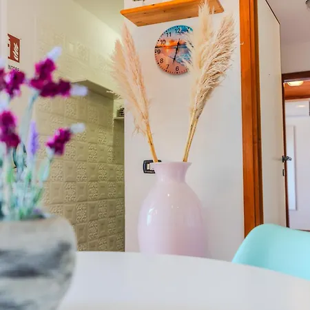 Seaview Vibes - Sardinia Style