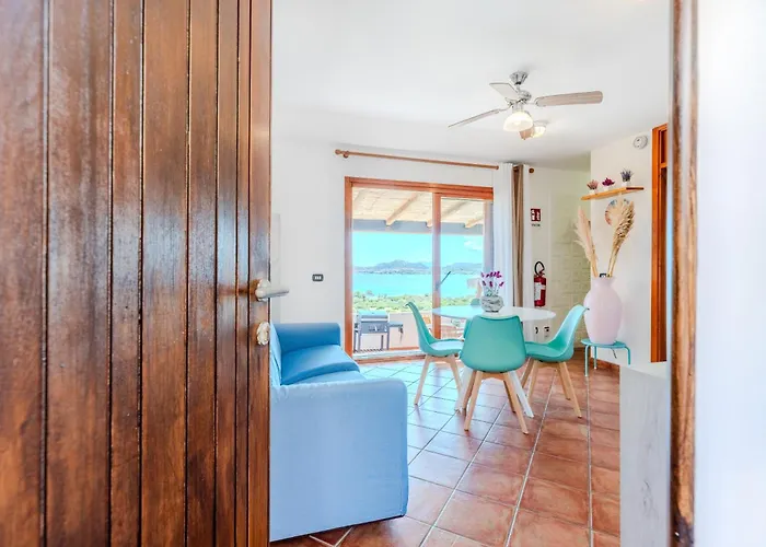 Seaview Vibes - Sardinia Style